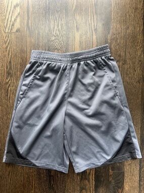 NWOT NEW Liberty Pro Youth Boys Athletic Gray Basketball Shorts M